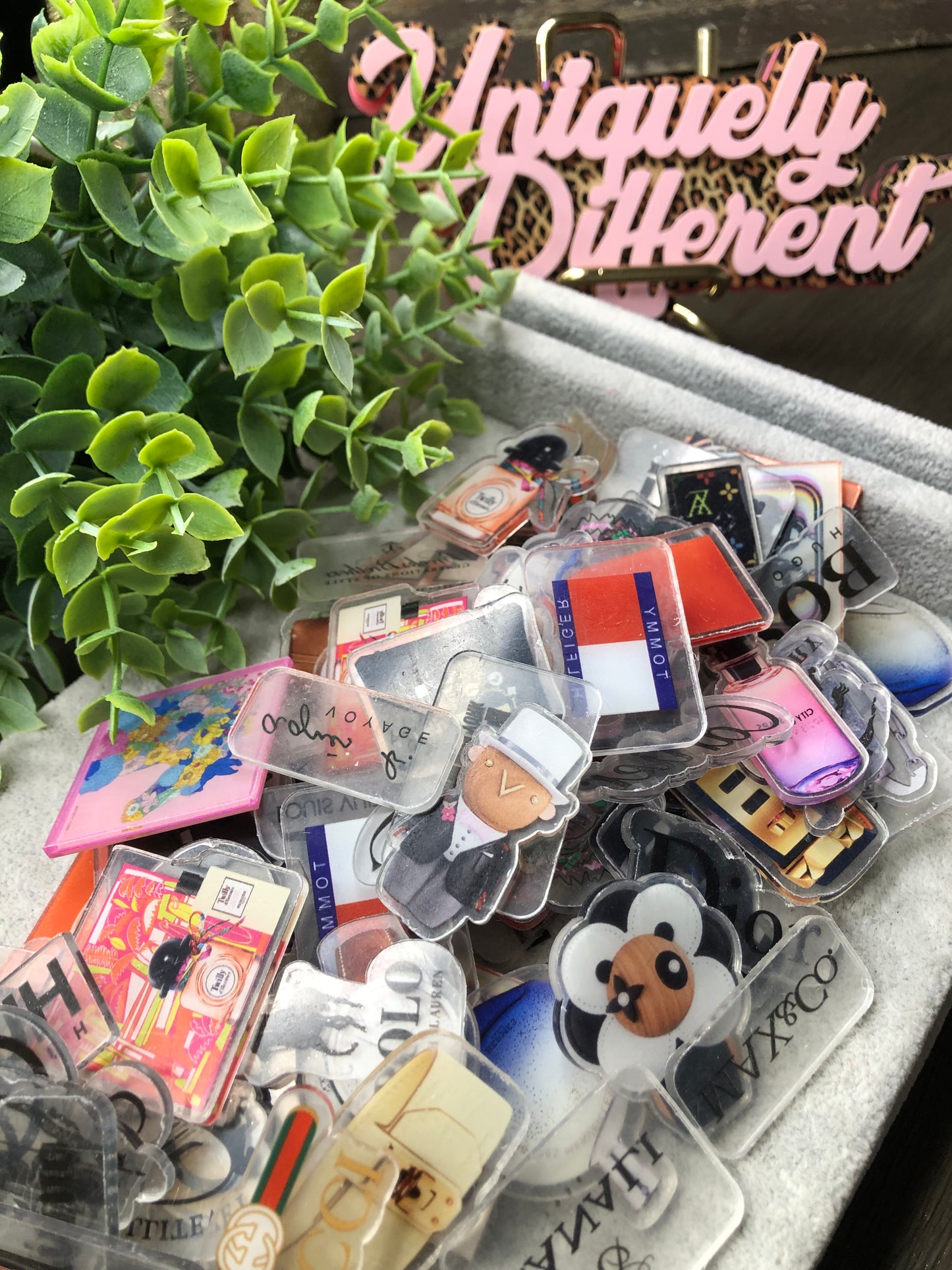 4cm Fashion District