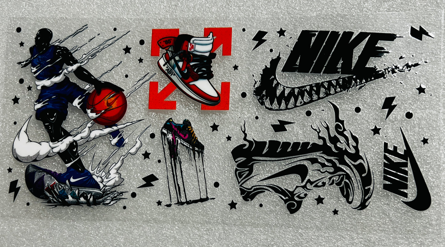 Sneakers/Fashion
